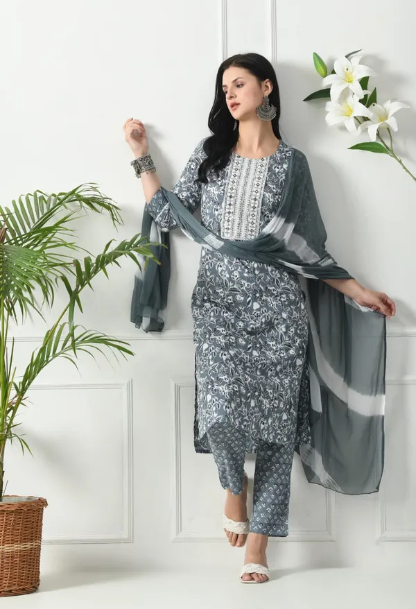 Grey_Cotton_Printed_Kurti_With_Pant_And_Dupatta_Set_For_Women