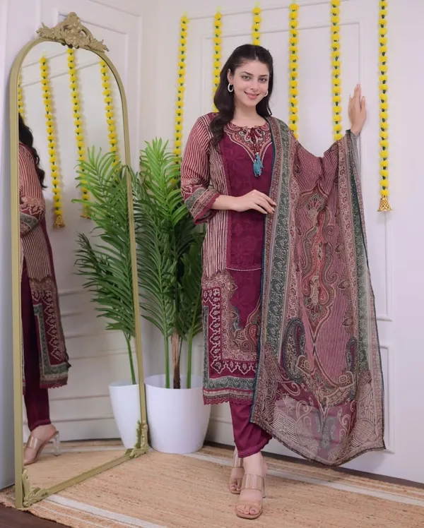 Maroon_Muslin_Digital_Printed_Embroidered_Suit_Set_For_Women