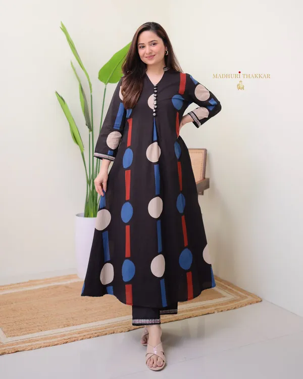Multi_Cotton_Printed_Long_Kurta_Pant_Set_For_Women