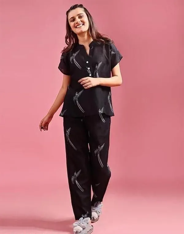 Black_Cotton_Printed_Night_Suit_For_Women