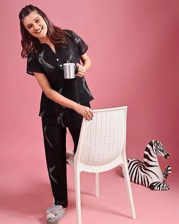 Black_Cotton_Printed_Night_Suit_For_Women