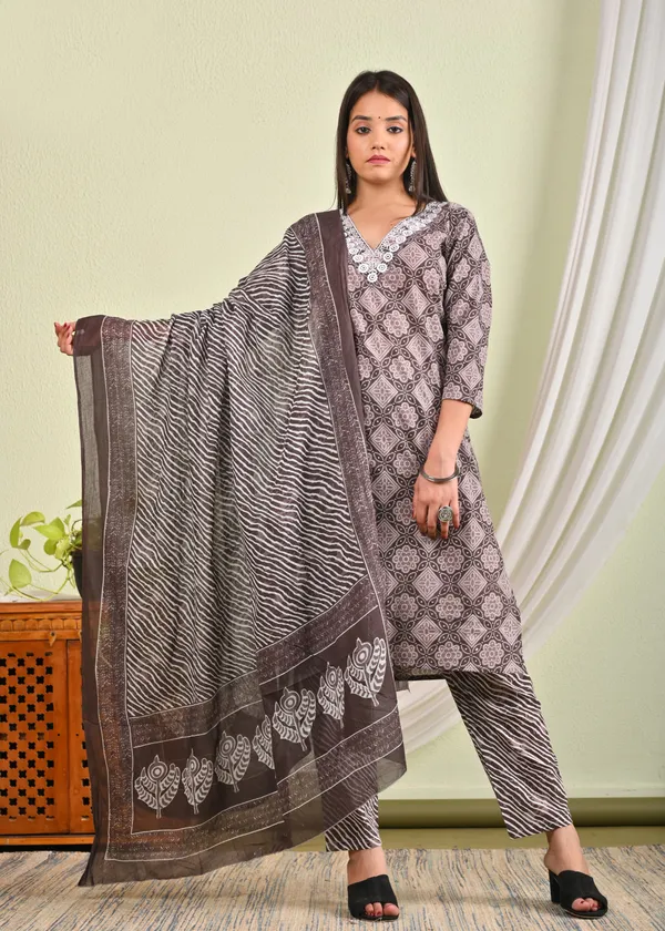Grey_Cotton_Straight_Buti_Printed_Kurta_With_Pant_Dupatta_For_Women