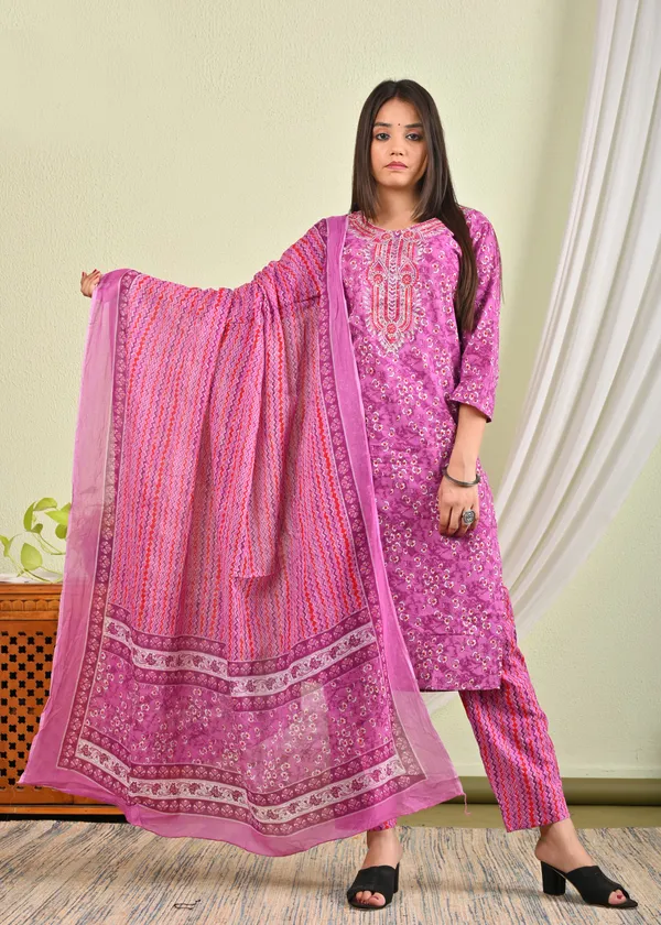 Pink_Cotton_Premium_And_Elegant_Kurti_With_Pant_And_Dupatta_For_Women
