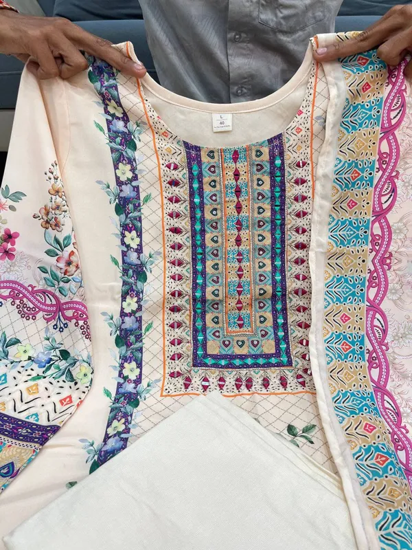 Lilac_Silk_Embroidered_Kurti_Pant_Dupatta_Set_For_Women