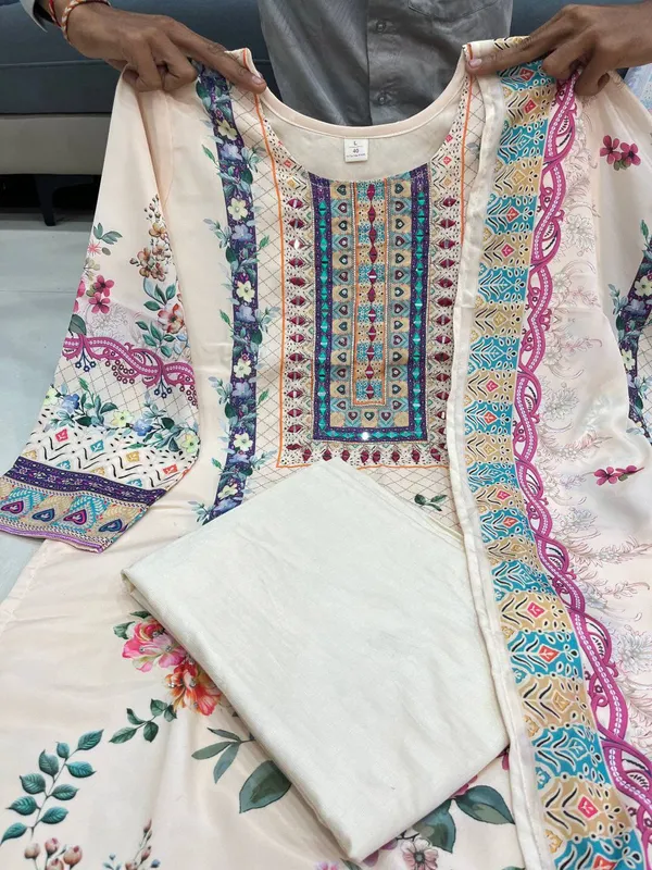Lilac_Silk_Embroidered_Kurti_Pant_Dupatta_Set_For_Women