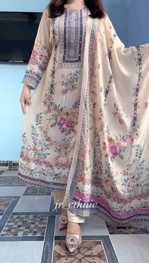 Lilac_Silk_Embroidered_Kurti_Pant_Dupatta_Set_For_Women