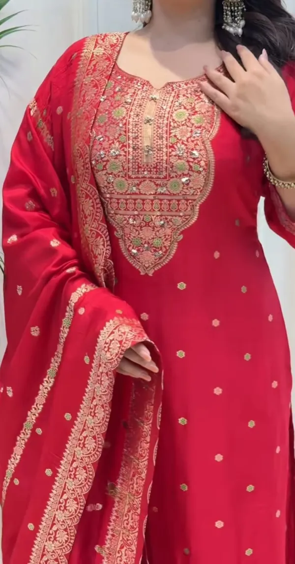 Red_Banarasi_Silk_Zari_Embroidered_Kurti_Pant_Dupatta_Set_For_Women