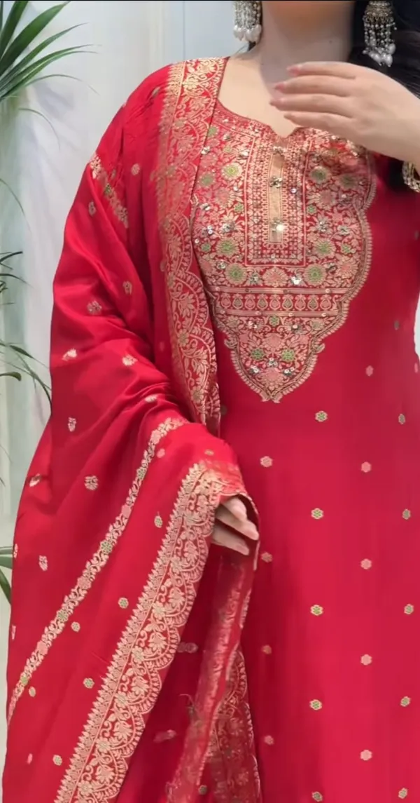 Red_Banarasi_Silk_Zari_Embroidered_Kurti_Pant_Dupatta_Set_For_Women