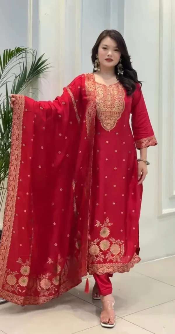Red_Banarasi_Silk_Zari_Embroidered_Kurti_Pant_Dupatta_Set_For_Women