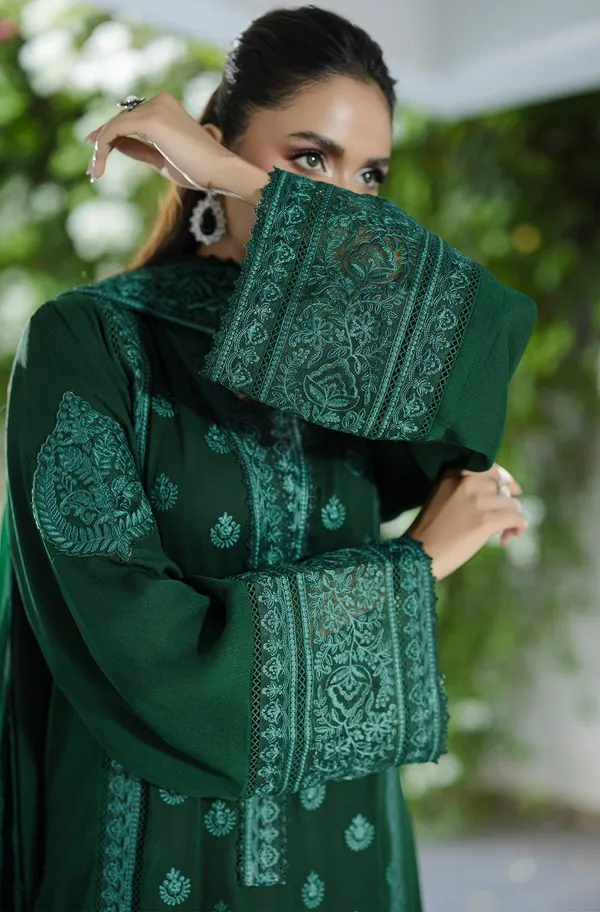 Riddhilya_Emerald_Grace_Embroidered_Kurta_&_Palazzo_Set_with_Dupatta