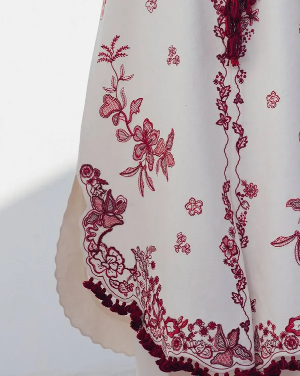 Riddhilya_Ivory_&_Maroon_Floral_Embroidered_Kurta_Set_with_Dupatta
