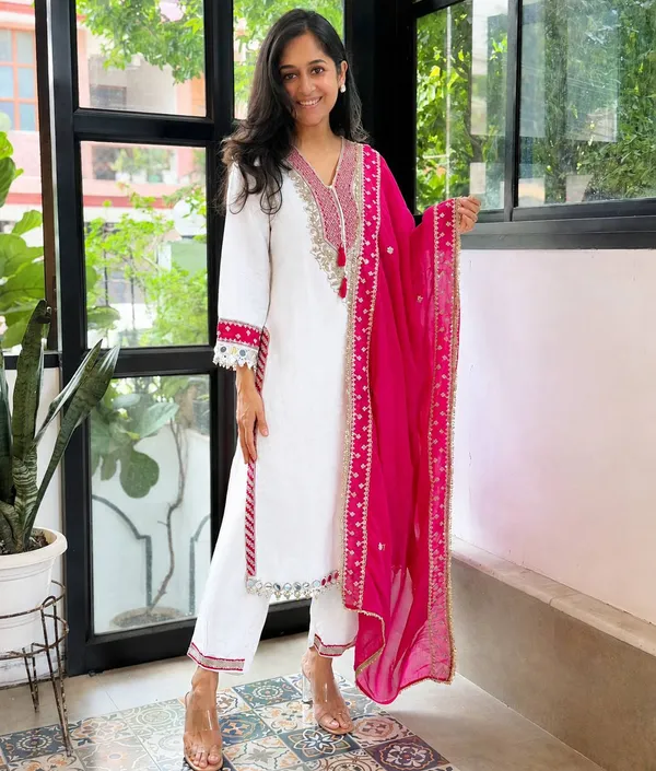 Riddhilya_Ivory_&_Rani_Pink_Embellished_Kurta_Set_with_Dupatta