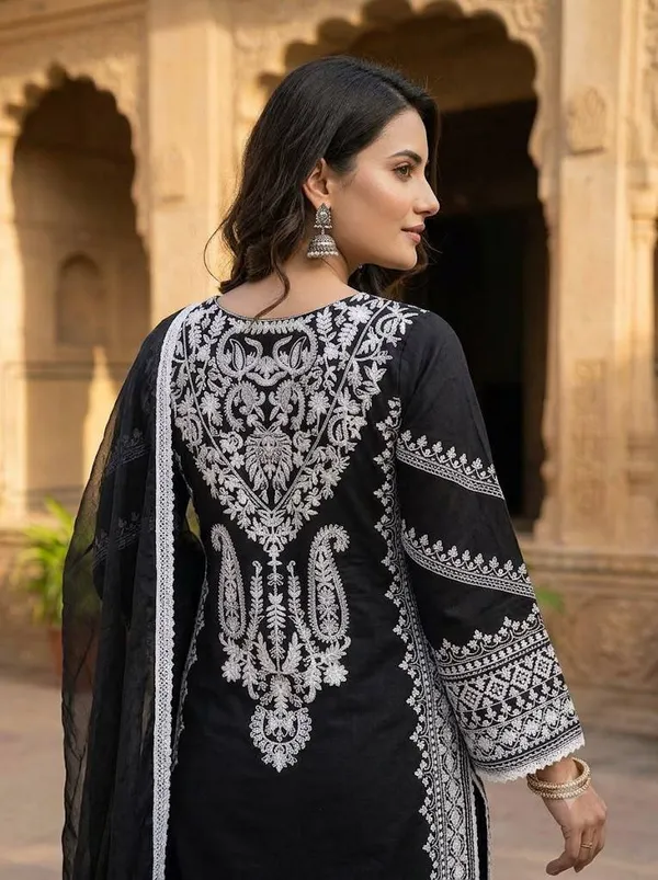 Riddhilya_Noir_Elegance_Black_&_White_Embroidered_Kurta_Set_with_Dupatta