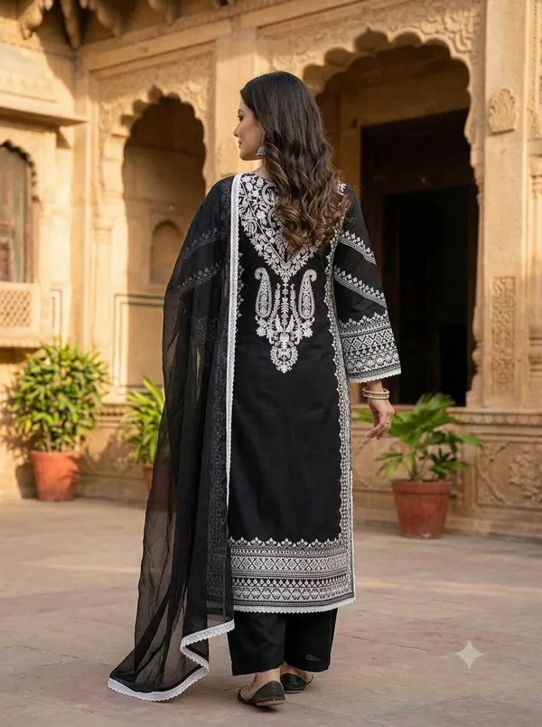 Riddhilya_Noir_Elegance_Black_&_White_Embroidered_Kurta_Set_with_Dupatta