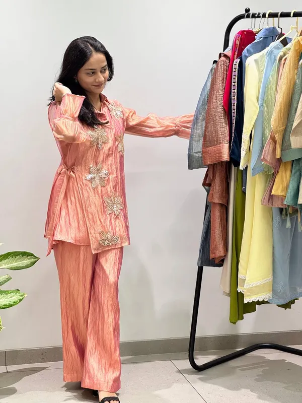 Riddhilya_Peach_Bloom_Floral_Sequin_Co-ord_Set_