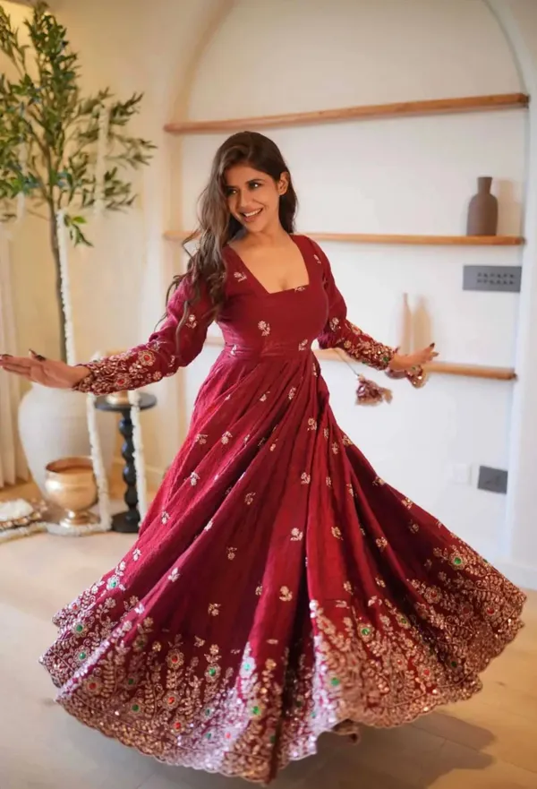 Riddhilya_Ruby_Red_Embroidered_Anarkali_with_Dupatta