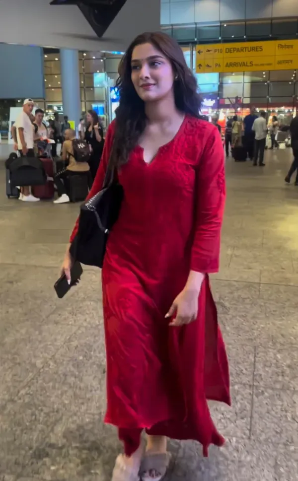 Riddhilya_Women's_Ruby_Red_Chikankari_Embroidered_Straight_Kurta_Set_|_Elegant_Ethnic_Wear_for_Festive_&_Casual_Occasions