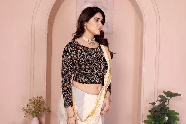 Multicolor_Cotton_Embroidered_Blouse_With_Kerala_Kasavu_Saree_Set_For_Women