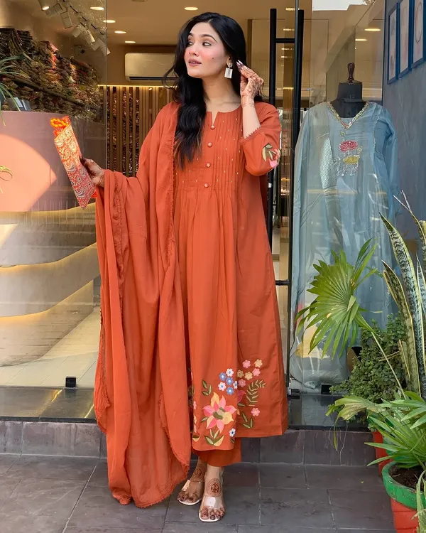 Elegant_Rust_Mul_Cotton_Suit