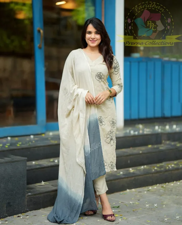 White_100%_Cotton_Kurta_With_Pant_&_Dupatta_Set_For_Women