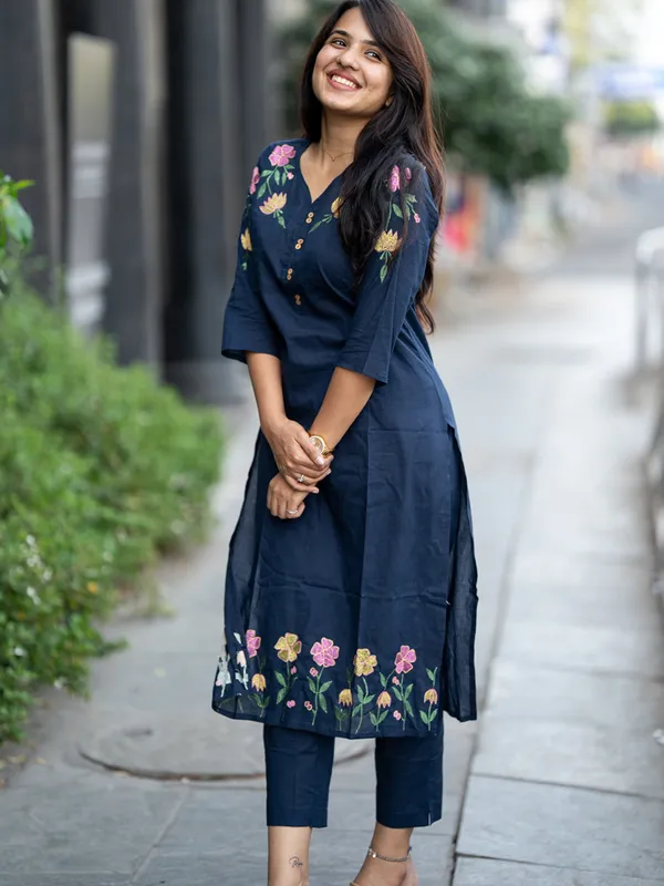 Handcrafted_Teal_Blue_Cotton_Embroidery_Suit_Set