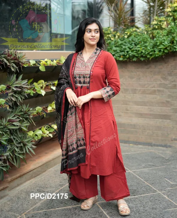 The_Jaipur_Kurti's_Pure_Cotton_Maroon_Suit_With_Pant_and_Dupatta