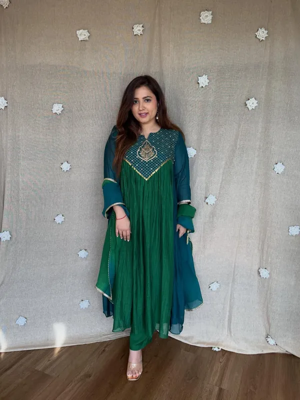 Nayantara_Emerald_Festive_Embroidered_Anarkali_set