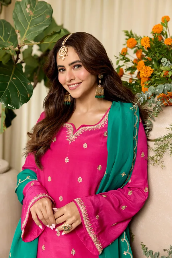 Pink_crepe__farshi_cotton__suit_set_