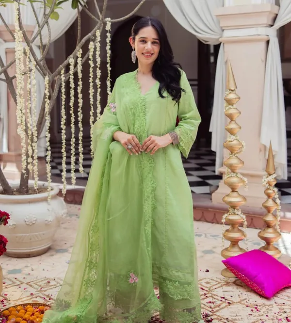 Pastel_Green_Chanderi_Kurta_With_Pant_&_Dupatta_Set_For_Women