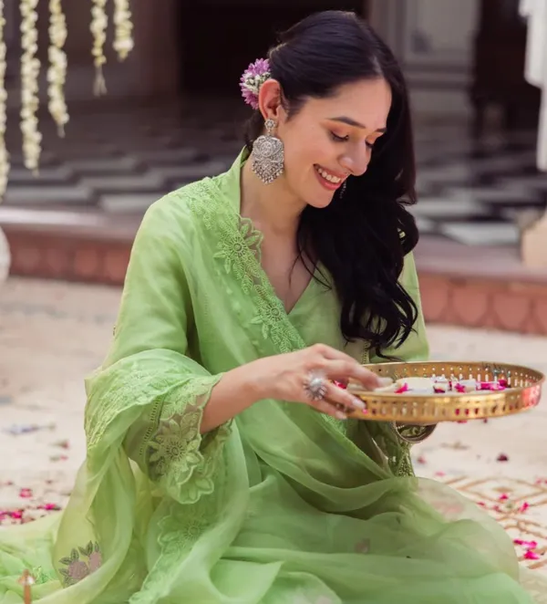 Pastel_Green_Chanderi_Kurta_With_Pant_&_Dupatta_Set_For_Women