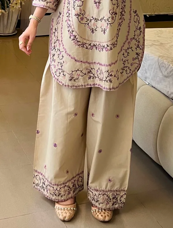 khadi_cotton_embroider_kurta_set