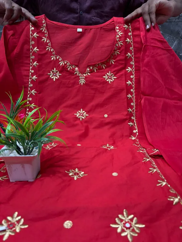 maroon_embroidered__pure_cotton__kurta_pent_set