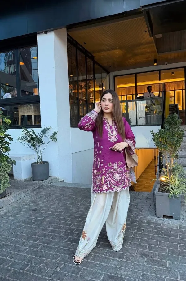 rang_e-_malka_premium_farshi_suit