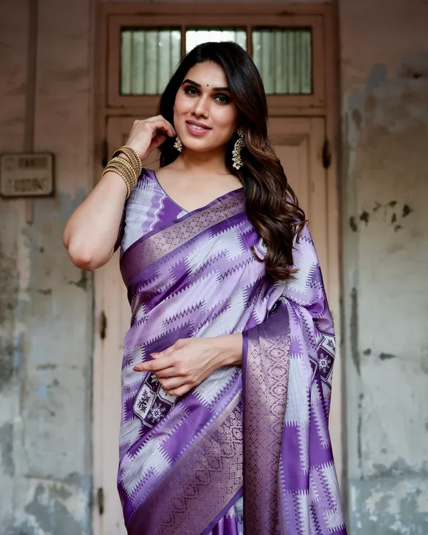 Angel_Pure_Silk_Saree_With_Gold_Zari_(Unstitched_Blouse_Piece)