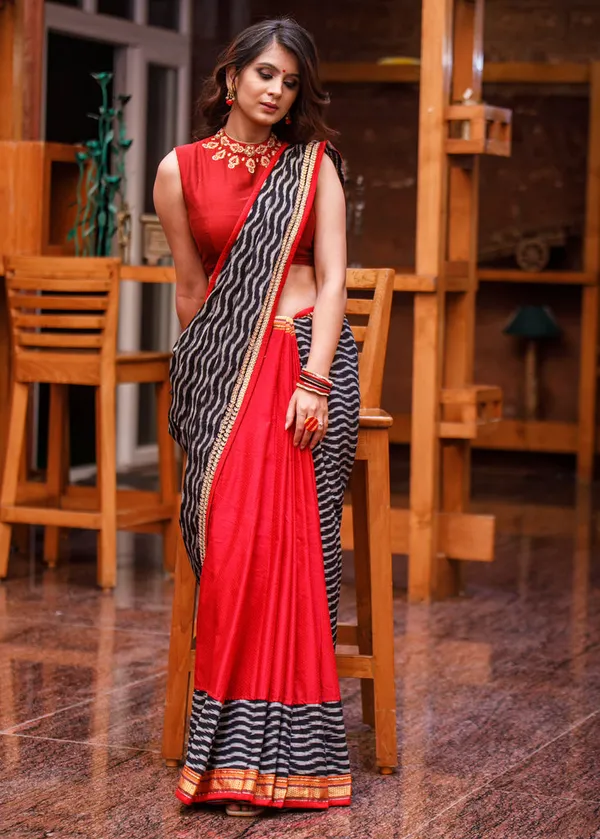 Exclusive_Ikat_&_Khun_Digital_Printed_Cotton_Linen_Saree