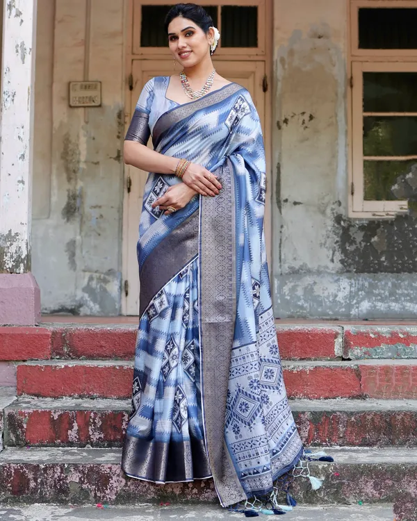 Statement_Pure_Silk_Saree_With_Gold_Zari_(Unstitched_Blouse_Piece)