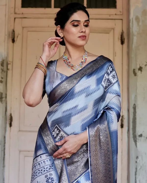 Statement_Pure_Silk_Saree_With_Gold_Zari_(Unstitched_Blouse_Piece)