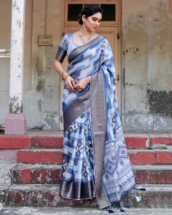 Statement_Pure_Silk_Saree_With_Gold_Zari_(Unstitched_Blouse_Piece)