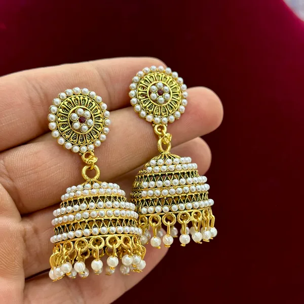 Pearl_Embedded_Jhumka_Earrings_for_Girls_and_Women.