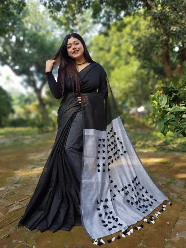 Black_Cotton_Silk_Handloom_Saree_With_Blouse_Piece