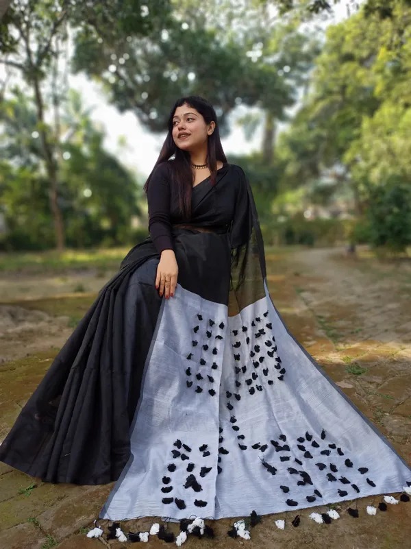 Black_Cotton_Silk_Handloom_Saree_With_Blouse_Piece