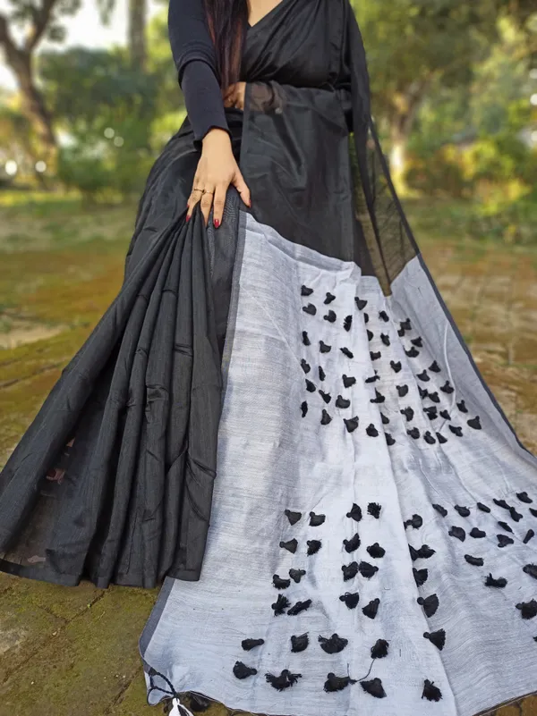 Black_Cotton_Silk_Handloom_Saree_With_Blouse_Piece