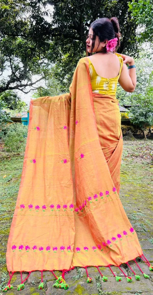 HAND_STITCH_PREMIUM_QUALITY_LAYZY_DAIZY_STITCH_SAREE