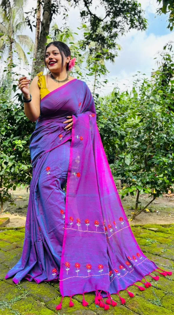 HAND_STITCH_PREMIUM_QUALITY_LAYZY__DAIZY_STITCH_SAREE