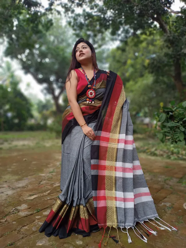 Bulsari_gray_Weaving_Work_cotton_Handloom_Narayanpet_Saree