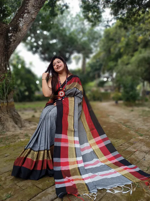 Bulsari_gray_Weaving_Work_cotton_Handloom_Narayanpet_Saree