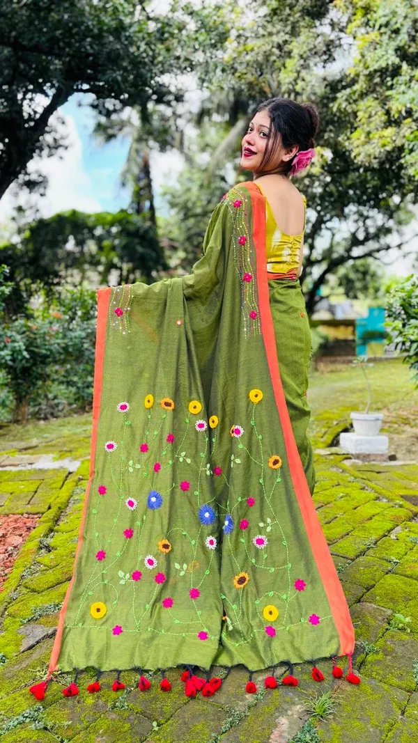 TRENDY_PREMIUM_QUALITY__HAND_STICH_SAREE__