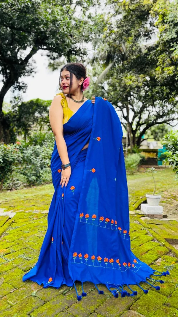 HAND_STITCH_PREMIUM_QUALITY_LAYZY_DAIZY_STITCH_SAREE