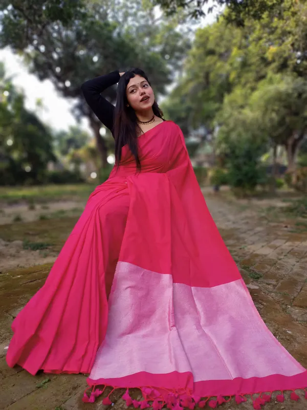 Bengal_Cotton_Pallu_Zari_Handloom_Saree_With_Blouse_Piece