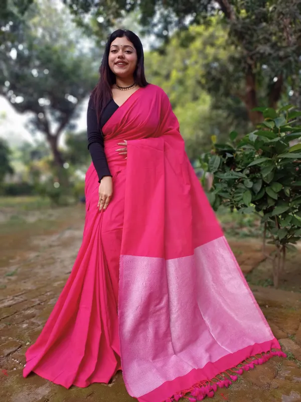Bengal_Cotton_Pallu_Zari_Handloom_Saree_With_Blouse_Piece